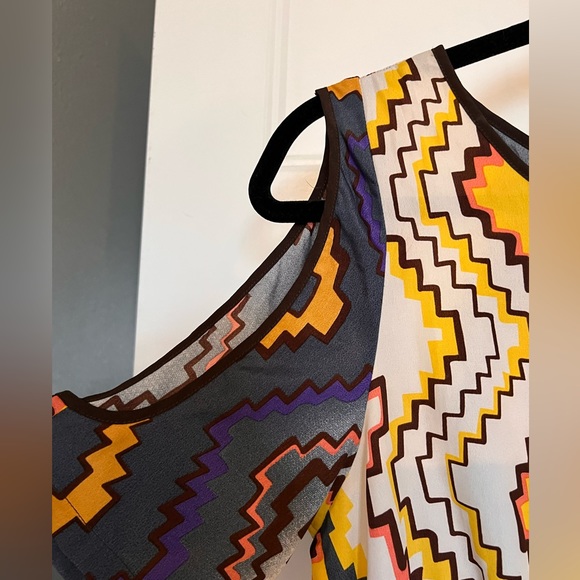 Under Skies Printed Dress With Cutout Sleeves Great Condition Size M - Picture 2 of 4